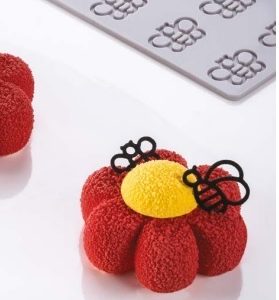 Форма силиконовая Honey Bees mm d 20 - d 25 - d30  h 1,5,  52 ячейки GG064